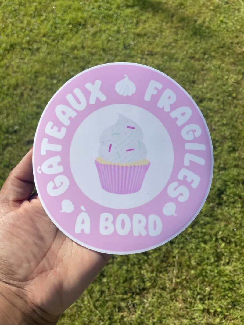 Modèles rond gâteaux fragiles à bord - Stickers Magnétiques - rose